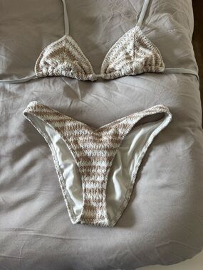 Hollister Cream and White Textured Crochet Bikini Set